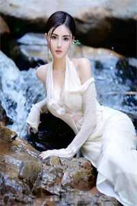 小说全集笑傲江湖，拜师岳不群
