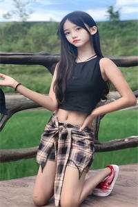 小说末世前疯狂捞物资，女神们都看我脸色过活
