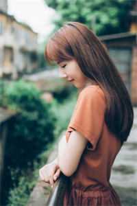 畅销书籍御灵少女：开局契约SSS级校花