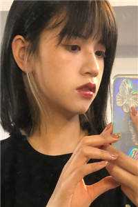 重生天灾后，打造人类堡垒畅销巨著