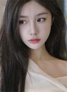 我是相府嫡出女，庶姐却成了皇后热门小说