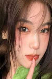 畅销书目夫人她一心搞事业，世子赢麻了