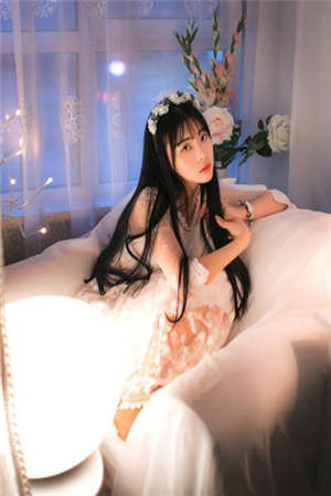 穿越兽世：绑定生子系统白莹莹萧明成