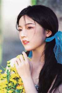 穿成暴君女儿，爹爹靠读心反败为胜畅读精品
