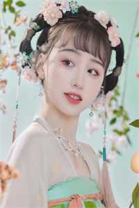 全集团宠:暴君父皇靠读我心声治天下