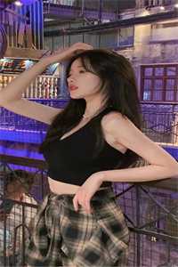 先婚后爱：重生成军嫂后的逆袭之路