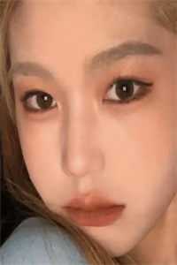 穿成大佬的反派小娇妻畅销巨著