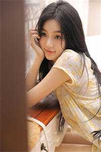 闪婚军区大佬后，她被宠成小娇妻