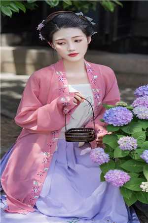 医神下山寻找未婚妻畅销书籍