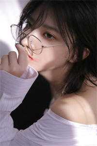 丑妃轻狂：绝世医妃美又强畅销小说