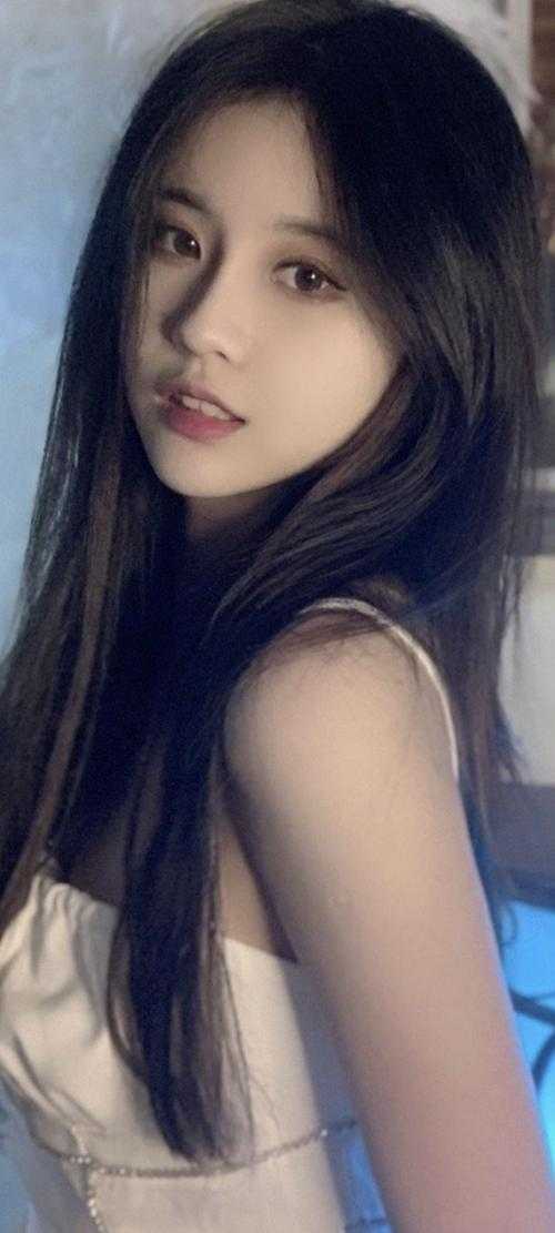 活成前任白月光后，她桃花朵朵开畅销巨作