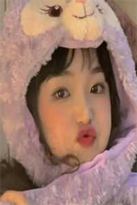 富二代在八零虐渣搞钱养崽撩美男黎落裴渊