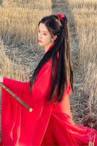 全文小说活成前任白月光后，她桃花朵朵开