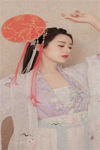 穿成炮灰，开局攻略女帝全章阅读