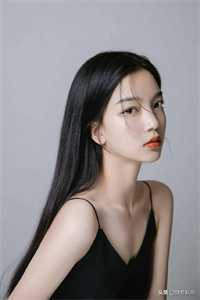 夫人离婚后,军阀大佬一夜白头畅销书籍