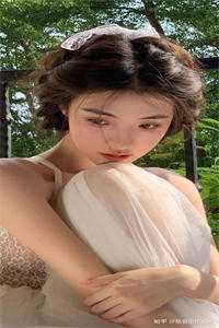 蛇王娇宠不断，穿越女她逃不掉
