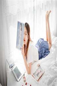 老婆为救人溺水，我就在旁边淡定直播