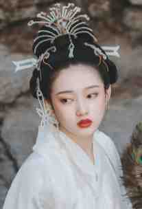 职场：是见色起意也是长相厮守是什么名字