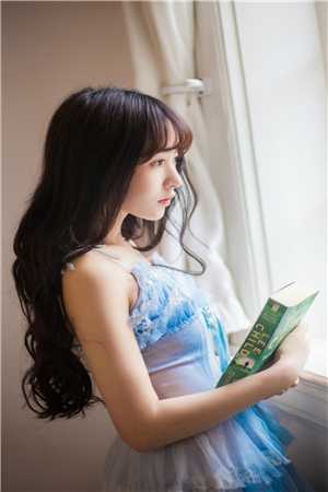 为留住皇后娘娘，陛下开始用男色了前文+番外