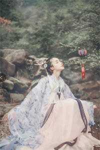 花钱如流水，老婆求我别宠了:(番外)+(全文)