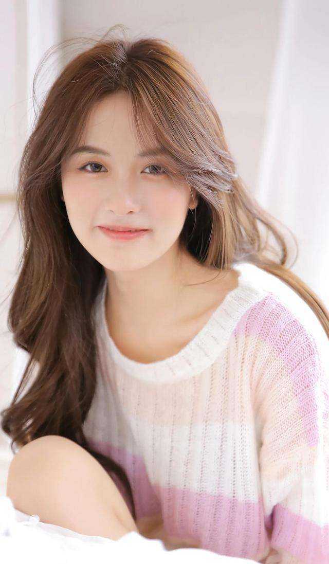 双胞胎妹妹去世后丈夫和儿子让人毁掉我这张脸番外