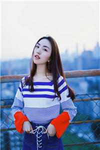 离婚后，假总裁老婆养不起球童了:番外+无删减版