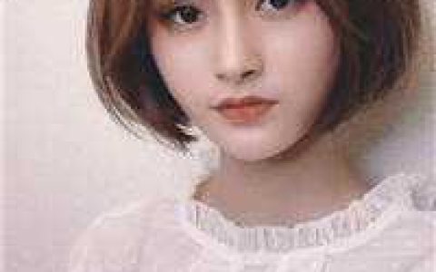 一觉醒来变成少女开始了冒险之旅