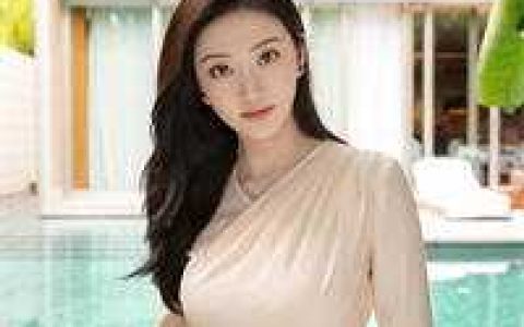 废柴嫡女：捡了个邪魅皇叔当夫君