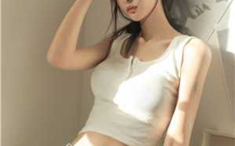 活成前任白月光后，她桃花朵朵开