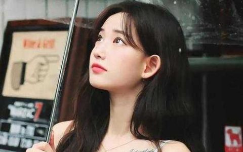 夫人才是真大佬，总裁甘愿做她裙下臣