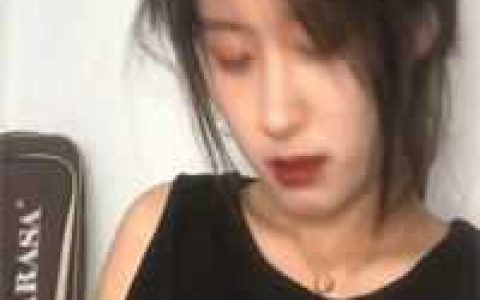 被亲妈抛弃后，后妈把我捡回了家